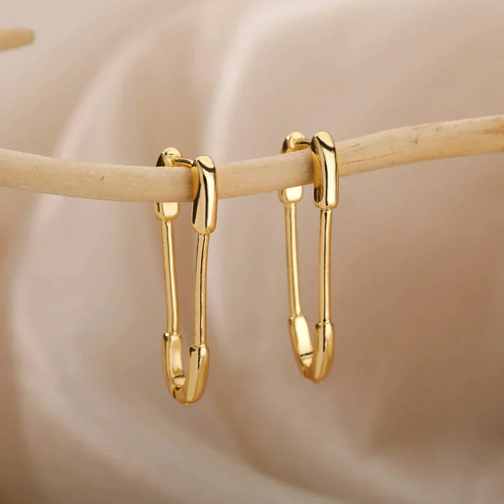 Elegante minimalistische Gold-Clip-Ohrringe