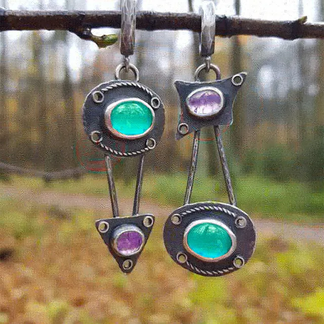 Vintage-Kristall-Ohrringe im mechanischen Design