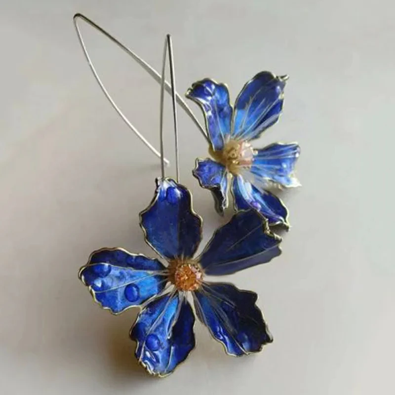 Vintage Blaue Blumenohrringe für einen Hauch von Eleganz