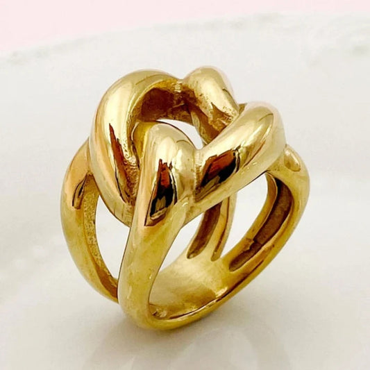 Eleganter Vintage-Ring mit goldenem Knotendesign