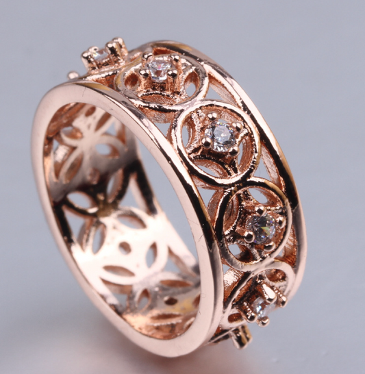Eleganter Vintage-Ring aus funkelndem Roségold