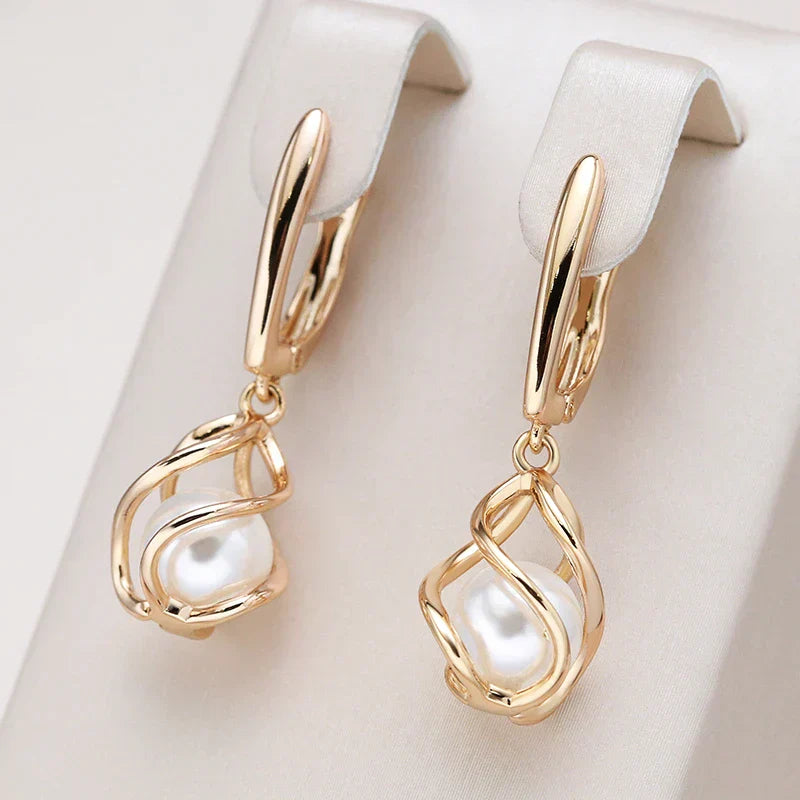 Luxurious gold pearl earrings for a touch of elegance