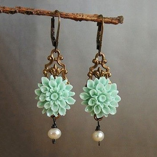Bohemian Earrings with Enchanting Turquoise Flower and Elegant Pearls