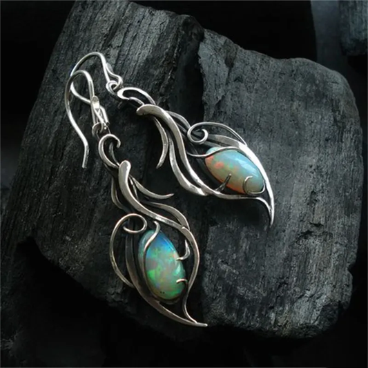 Elegante Vintage-Ohrringe mit leuchtendem blauen Opal aus hochwertigem Sterlingsilber